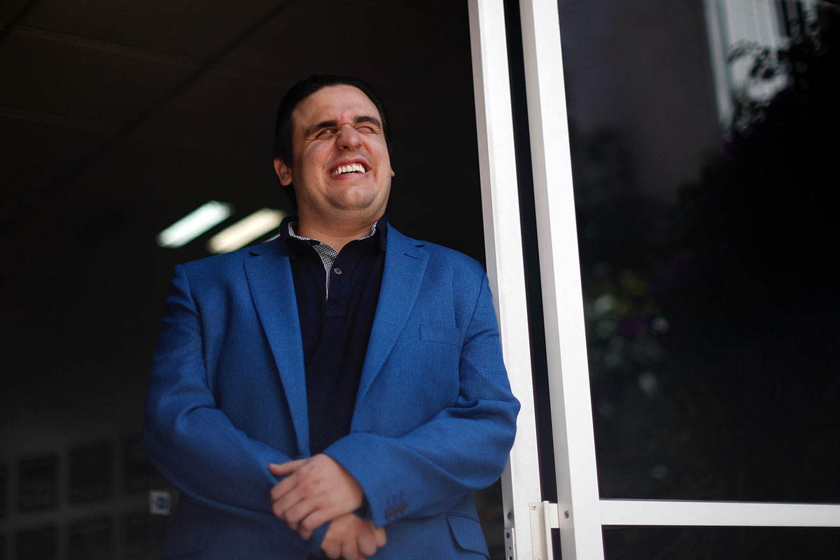 Tenor chihuahuense conquista al mundo con su voz