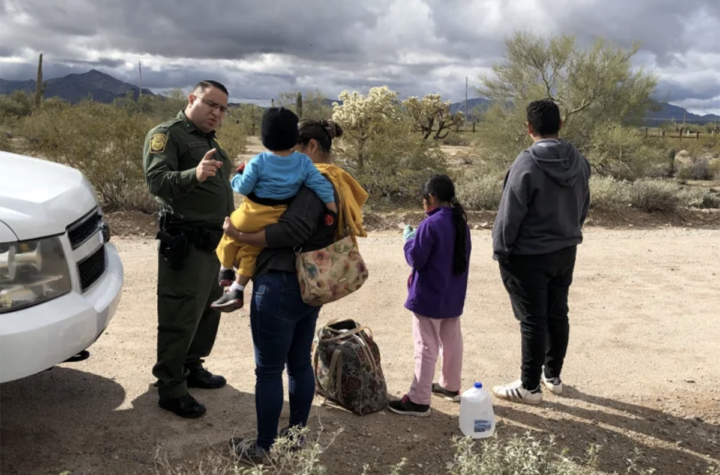 Disparar a migrantes