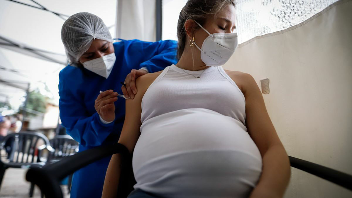 Pregnant women with COVID-19 have a probability of premature birth Embarazadas con COVID-19 tienen probabilidad de parto prematuro