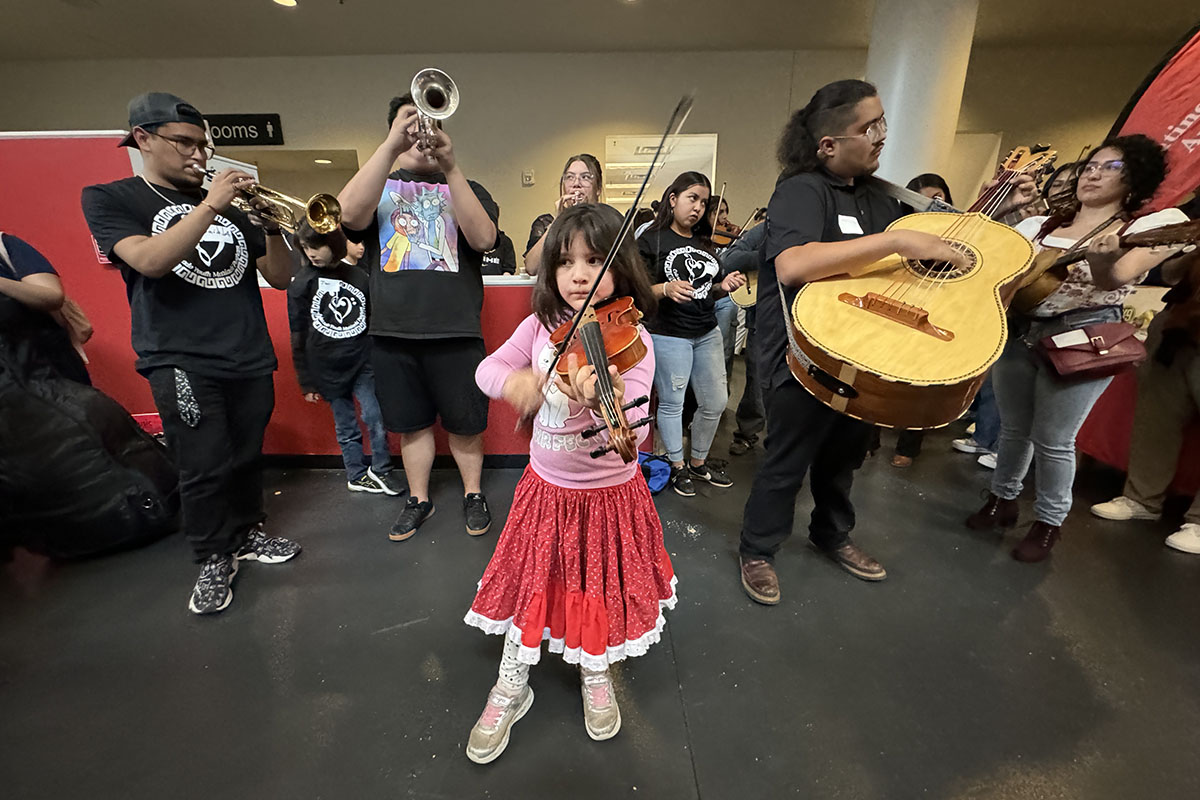 Los acordes del mariachi resonaron en MSU-Denver