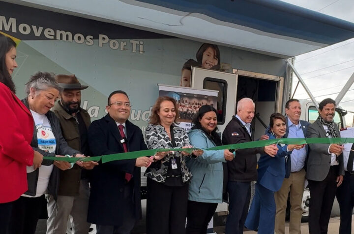 Unidad móvil de salud recorre Aurora durante el verano