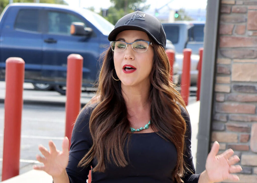 Trumpista rodeada de polémica gana la primaria en distrito 4 de Colorado