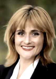 Trumpista rodeada de polémica gana la primaria en distrito 4 de Colorado