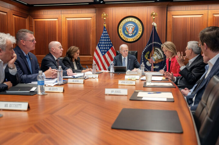 Biden Calls for Unity and Rejection of Violence Biden llama a la unidad y al rechazo de la violencia