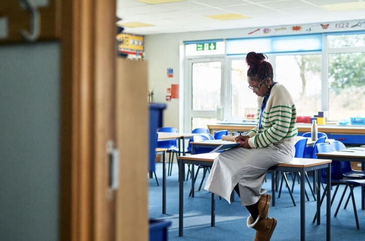 Colorado busca maestros y ofrece incentive monetario a candidatos