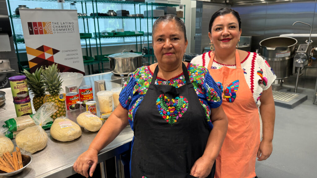 Chefs oaxaqueñas dictaron taller a restauranteros de Colorado