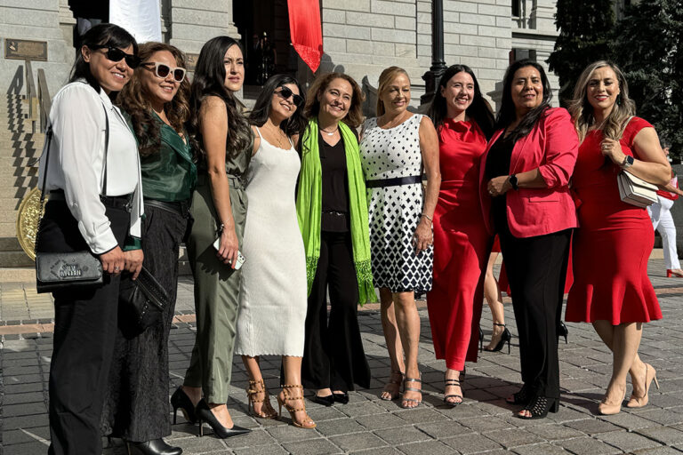 Celebran “El Grito” en Capitolio de Colorado