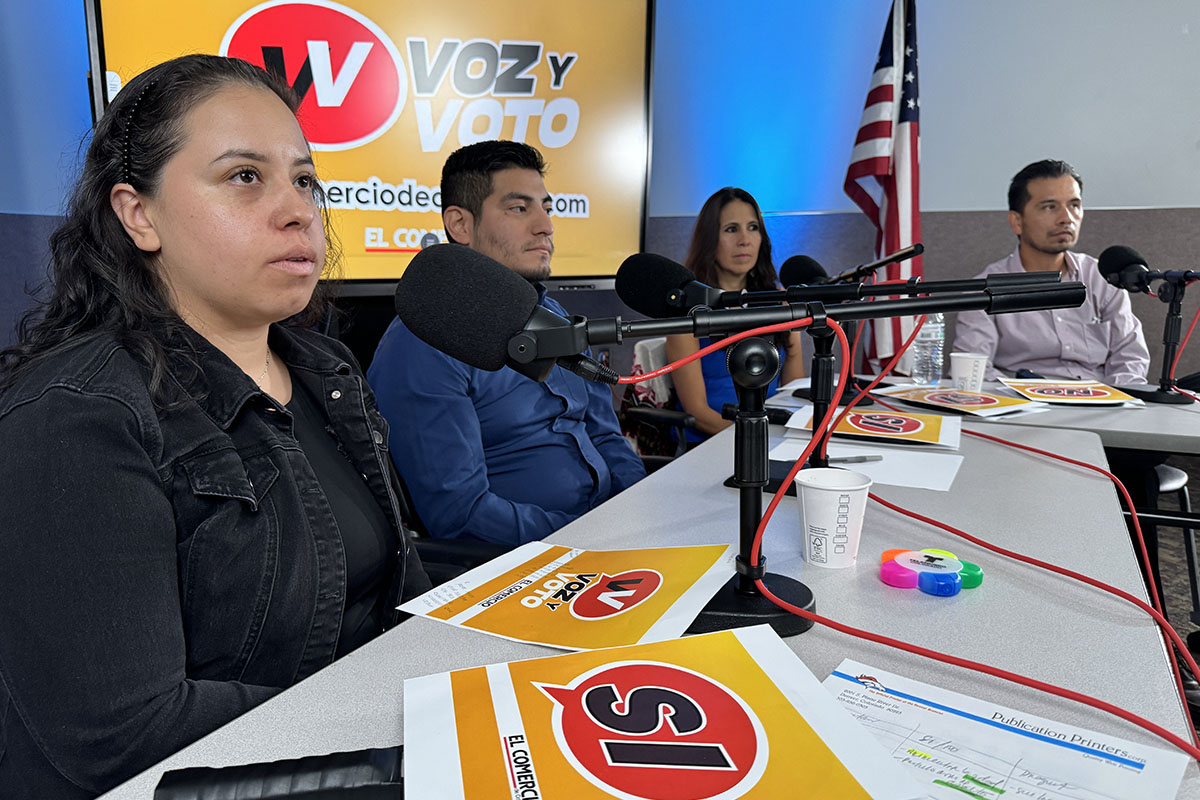 Hispanic voters remain skeptical about claims of Tren de Aragua's control in Aurora Electores del Distrito 6 de Colorado rechazan deportaciones masivas