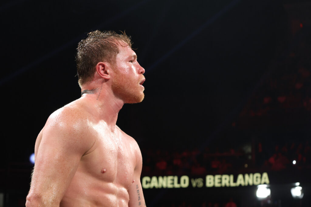 Canelo venció por unanimidad