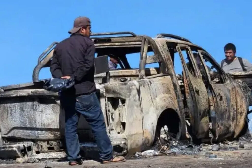 Muertos en camioneta