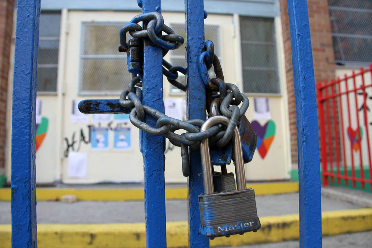 DPS aprueba cierre y reestructuración de 10 escuelas