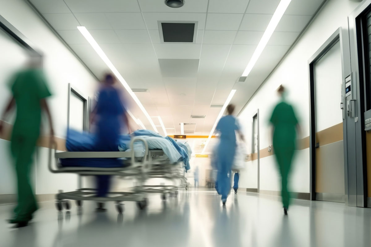 Hospitales de Colorado fallan en informar sobre descuentos