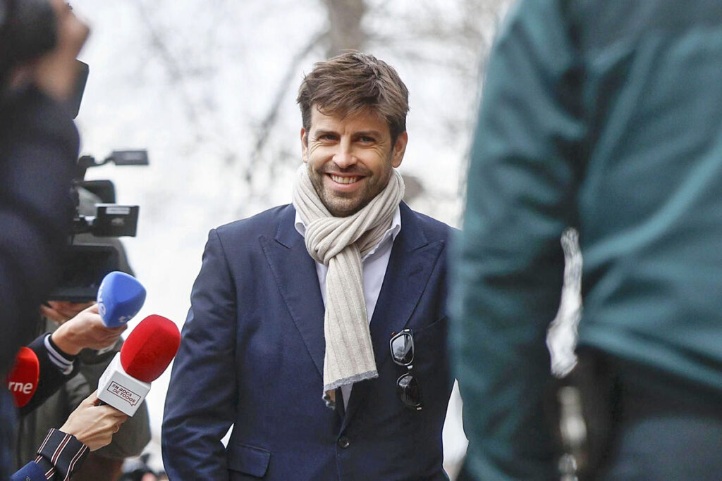 Piqué en el banquillo de los acusados