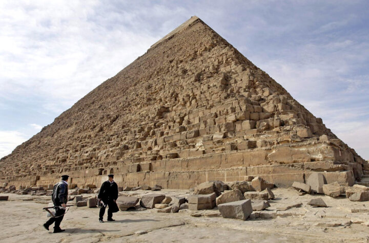 ¿Una ciudad bajo las pirámides? 