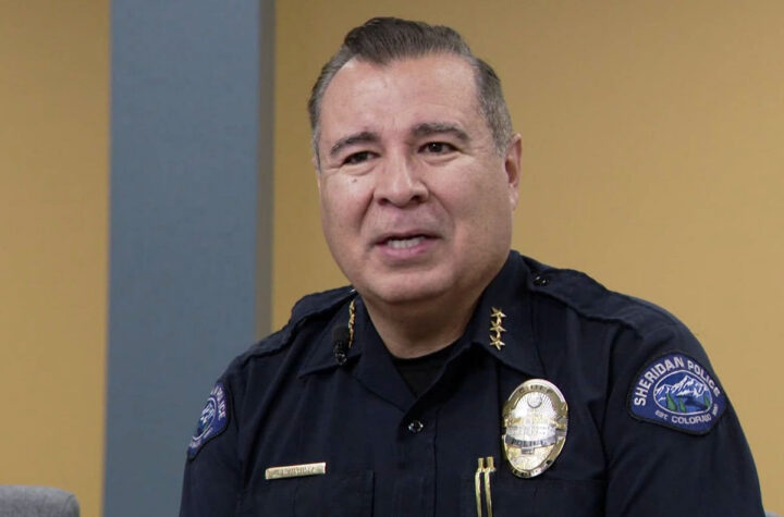 Jeff Martinez chosen as finalist to lead Thornton Police  Jeff Martínez elegido finalista para liderar Policía de Thornton 