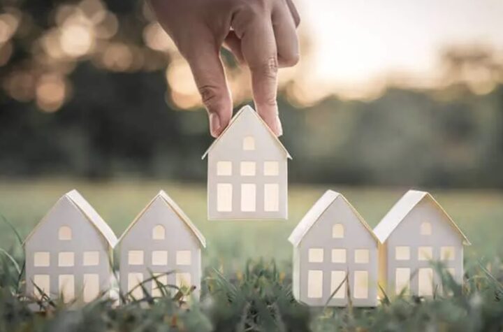 Prohíben créditos federales a inmigrantes sin residencia permanente