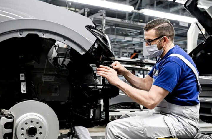 Ayuda a fabricantes de autos 