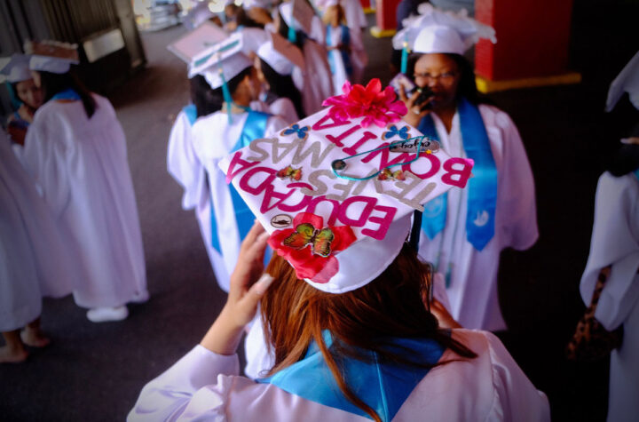 Impulsando acceso para estudiantes de origen mexicano mexicanos  