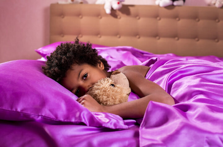 Revisa los hábitos de sueño de tus hijos 