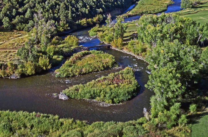 Agua saludable, servicio confiable y atención personalizada 