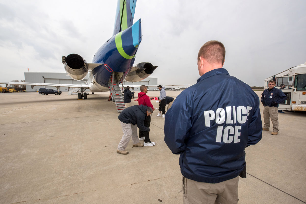 Arrestos y deportaciones 