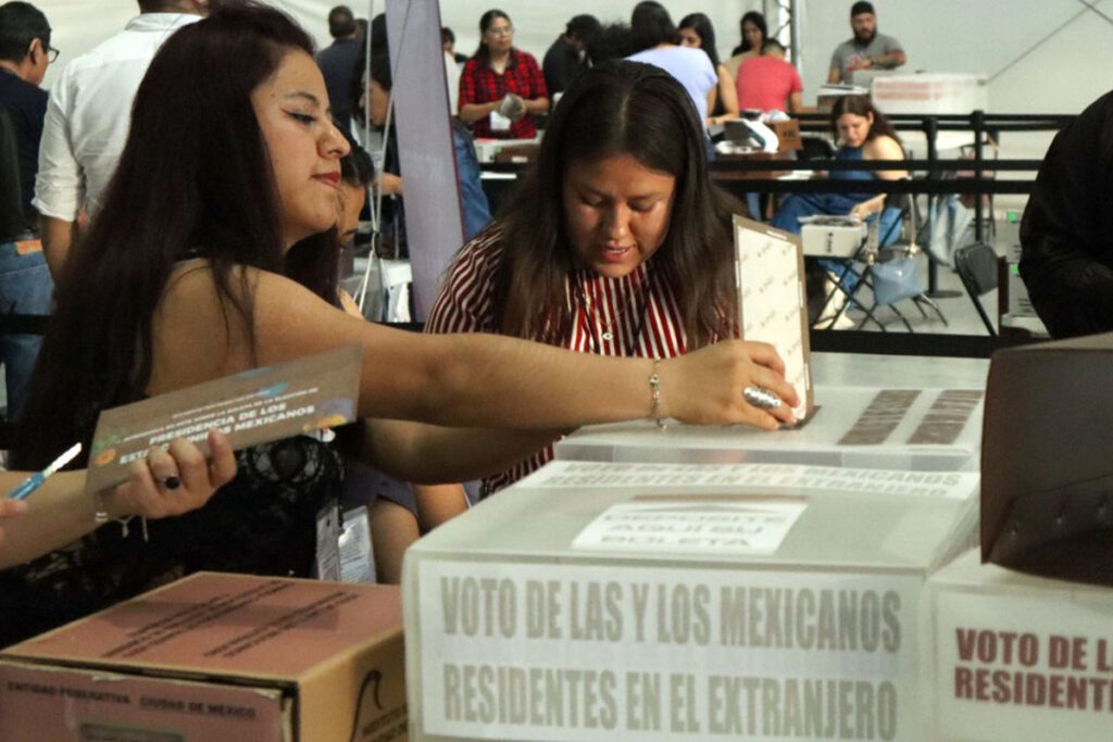 Migrantes fortalecen democracia con la 2da Semana de Educación Cívica 