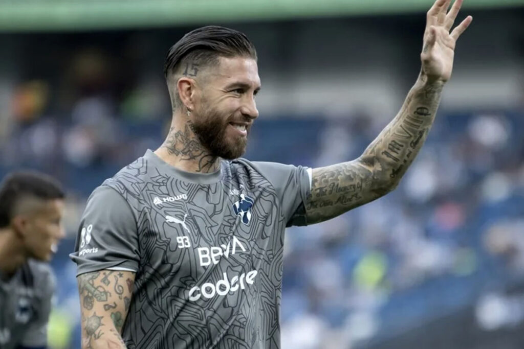 Ramos canta  