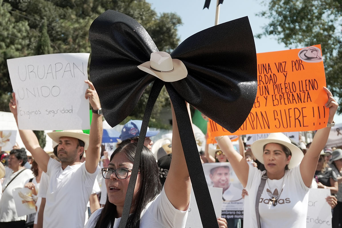 Refuerzan Michoacán con 10 mil agentes tras asesinato de alcalde 