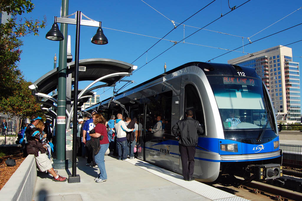 Apuñalamiento en tren  