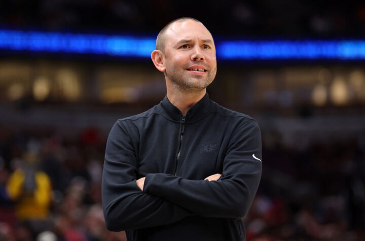 NBA multa entrenador de Nuggets