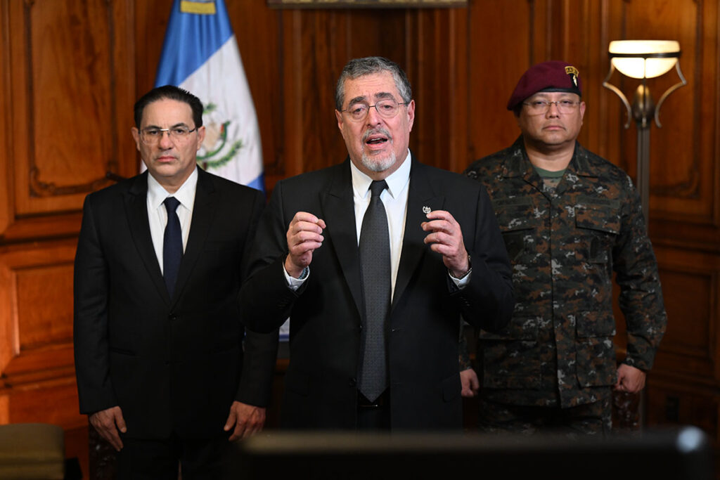 Estado de sitio por 30 días 