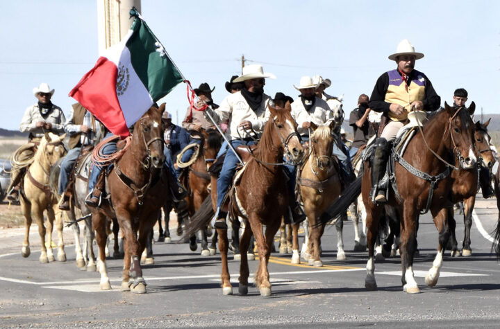 Cabalgata Villista une a jinetes pese a tensiones políticas 