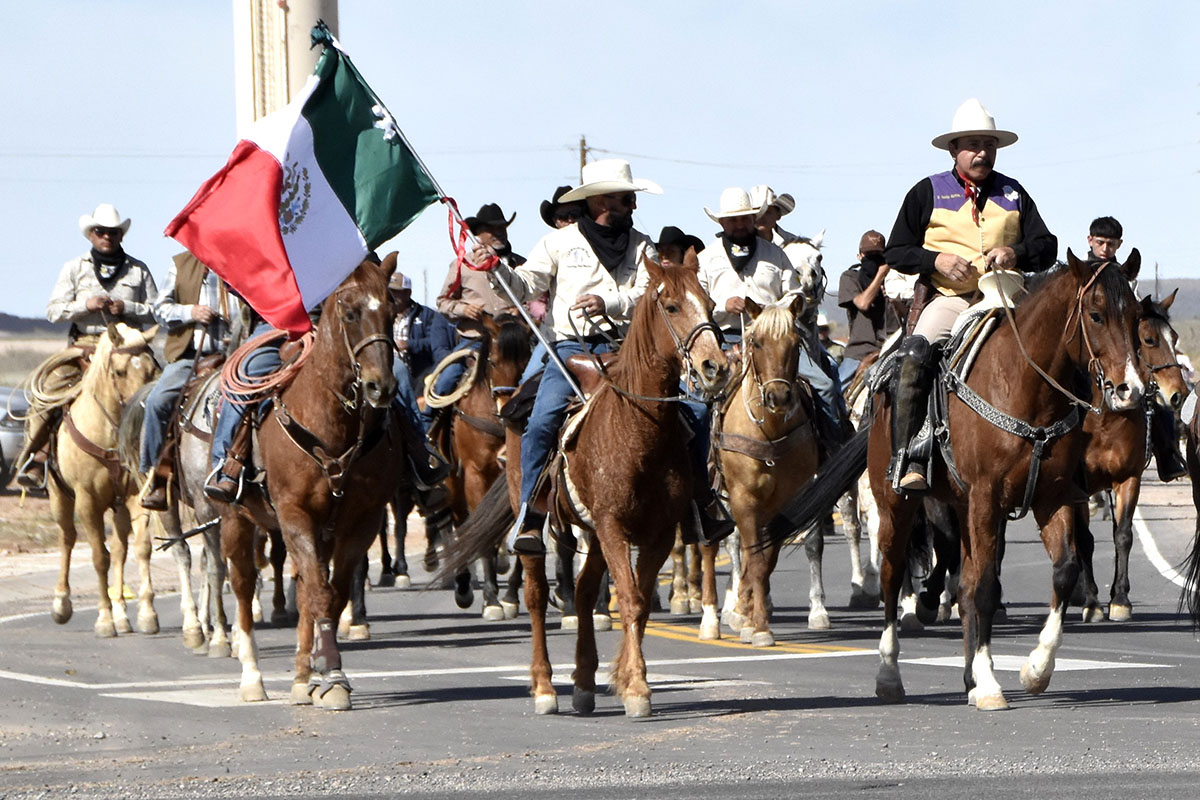 Cabalgata Villista une a jinetes pese a tensiones políticas 