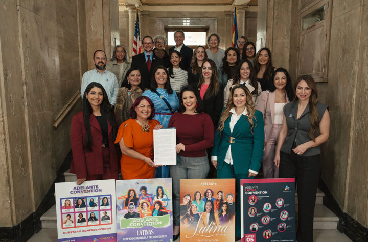 Denver declara oficialmente el “Adelante Latina Day” 