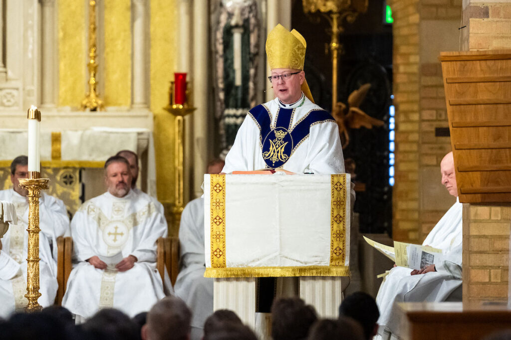 Monseñor Golka asume como Arzobismo de Denver 
