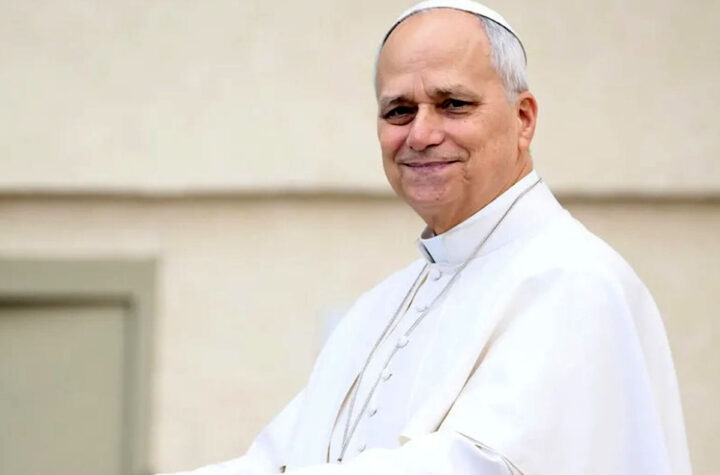 Medalla para el papa   