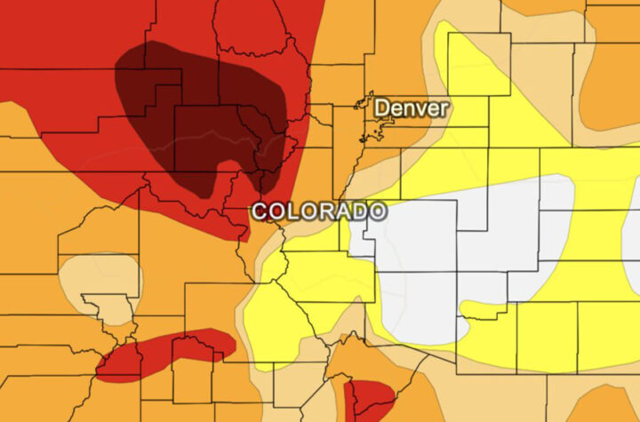 74% of Colorado under water stress Un 74 % de Colorado bajo estrés hídrico 