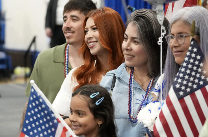 Activan retiro de ciudadanía a nuevos ciudadanos 