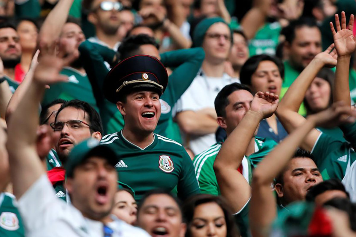 Regresó canto homofóbico