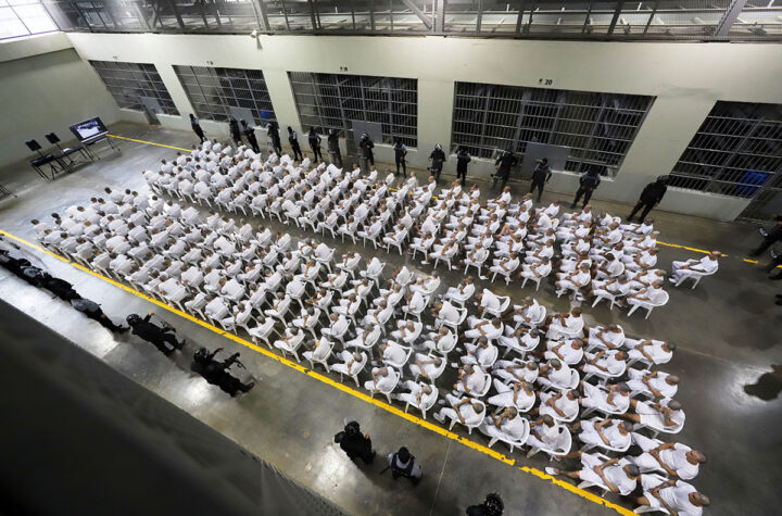 Adelantan megajuicio pandilleros en El Salvador 