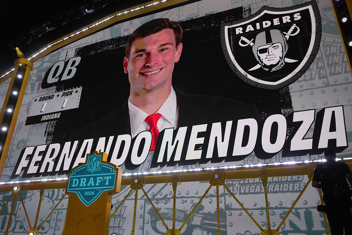 Fernando Mendoza conquistó NFL como primer pick del Draft  