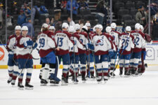 Colorado Avalanche busca cerrar serie en casa