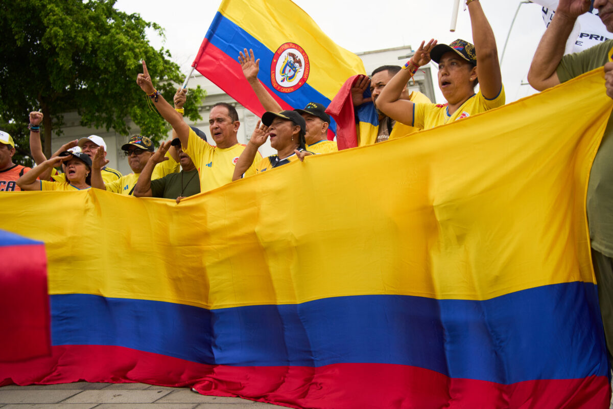 Una Colombia dividida elige nuevo presidente