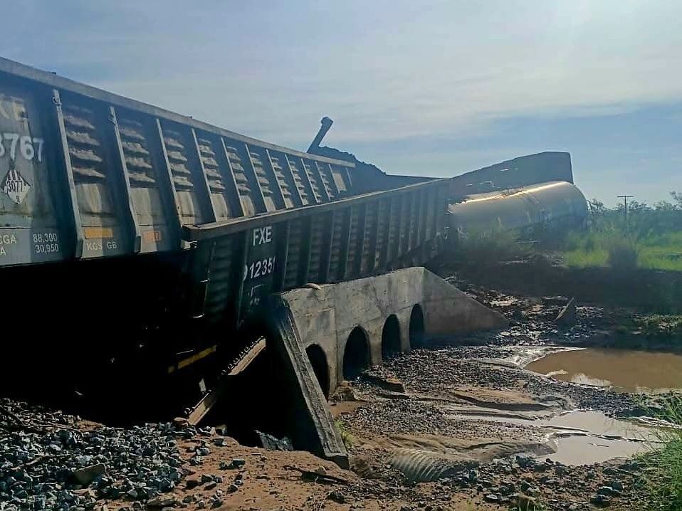 Descarrila tren en Sonora cerca de la frontera