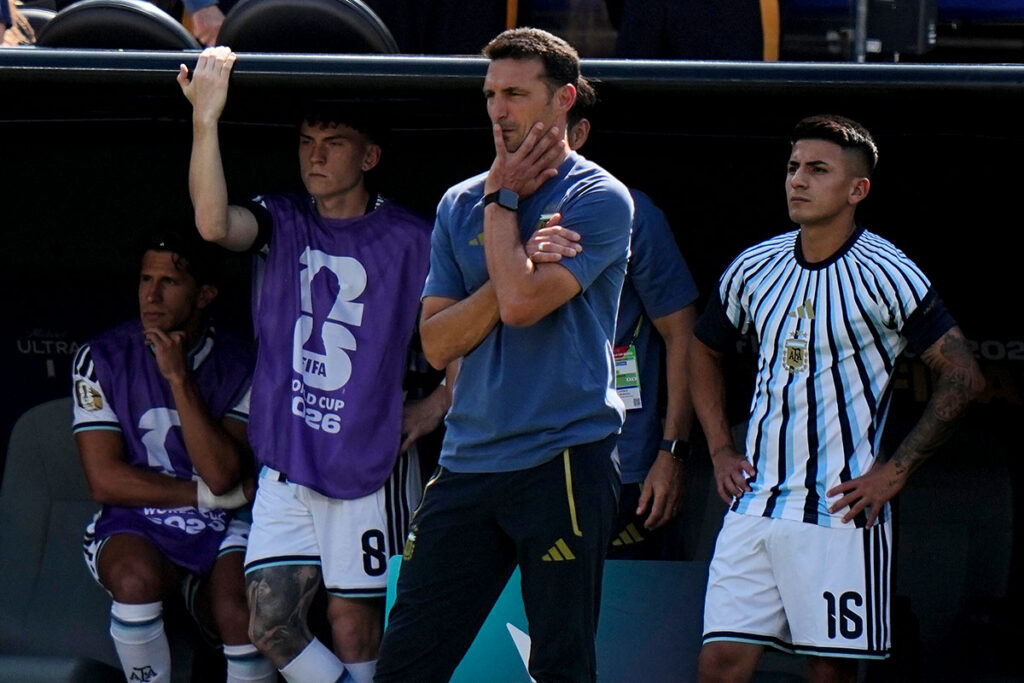 Scaloni regaló el Mundial y arruinó la despedida de Messi