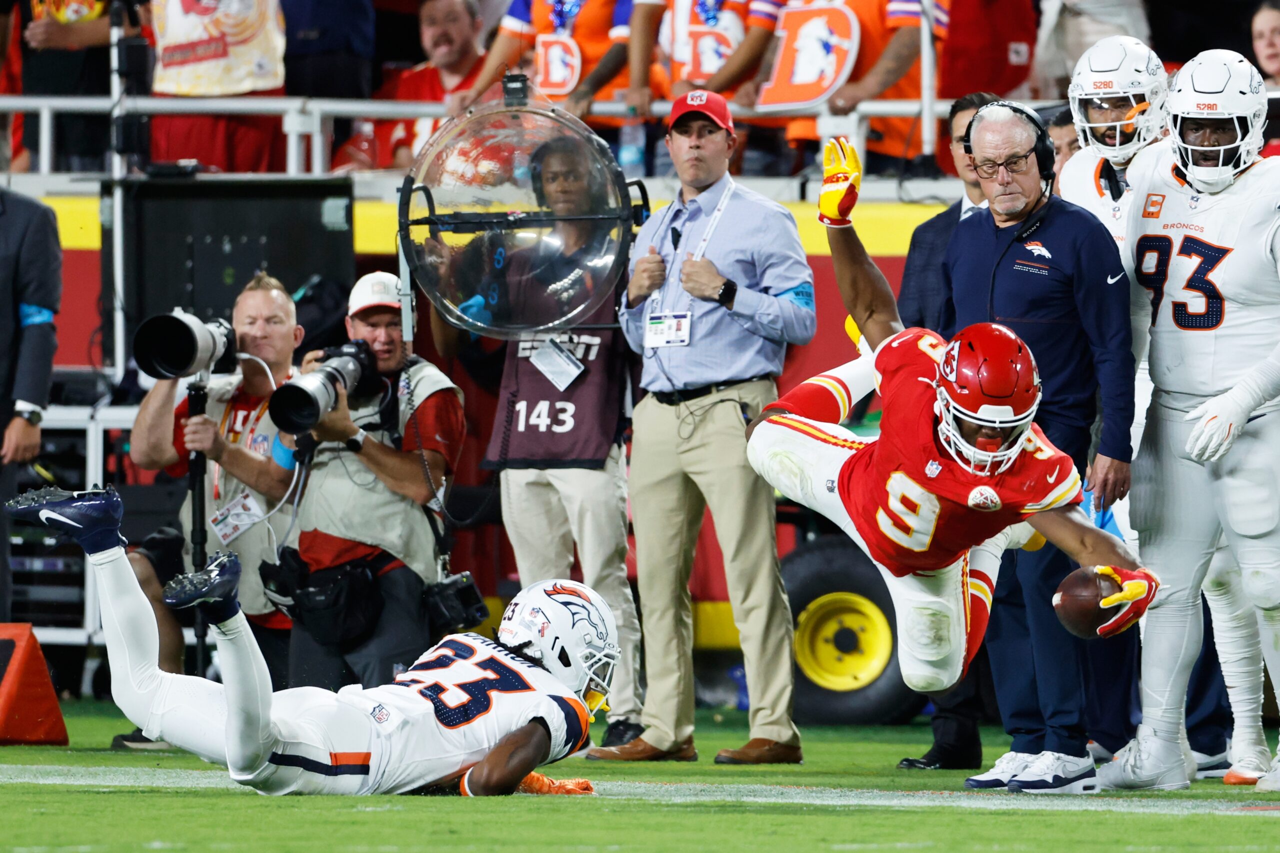 Denver corrige tacleadas y alista ataque agresivo frente a Jacksonville