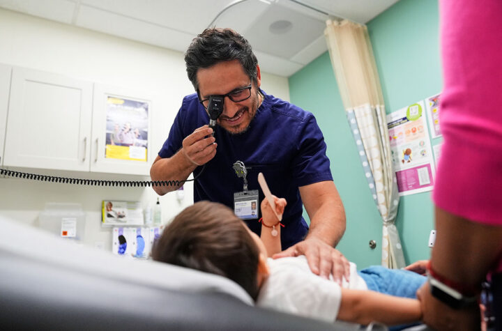 Refugiados y víctimas de violencia perdieron acceso al apoyo de Medicaid