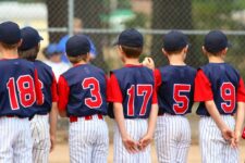 Defienden derecho de estudiantes trans a jugar en deportes escolares